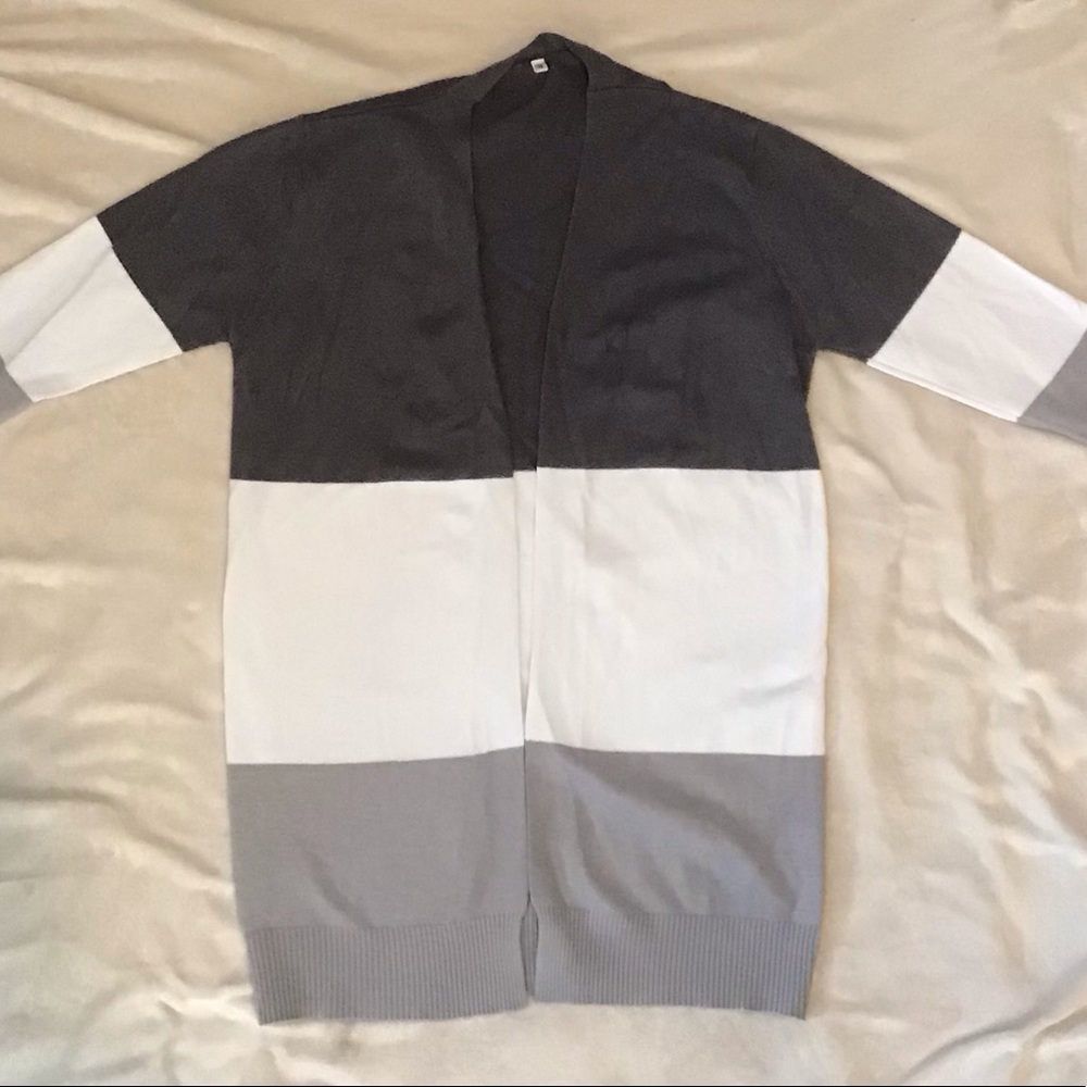 Cardigan ~ black/white/gray